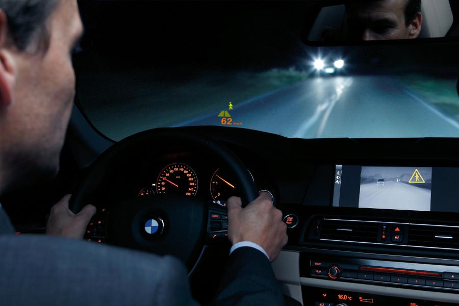  BMW 5-Series 2010 года  (фото 47 из 117)